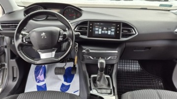 Peugeot 308 II SW 1.6 BlueHDi 120KM 2017 Peugeot 308 1.6 120KM Automat Climatronic Led, zdjęcie 5