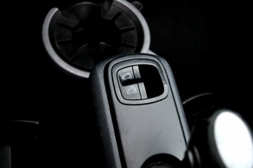 Smart Fortwo II Cabrio 1.0 84KM 2011 Smart Fortwo _1.0 84KM_Cabrio_Klima_Led_, zdjęcie 16