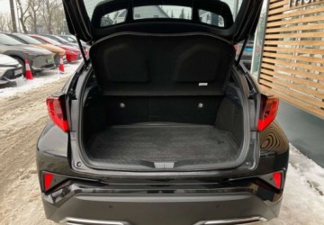 Toyota C-HR I Crossover Facelifting 2.0 Hybrid Dynamic Force 184KM 2020 Toyota C-HR Toyota C-HR 2.0 Hybrid Executive 2.0 Hybryda 184KM, zdjęcie 6