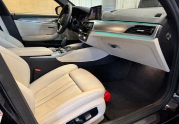 BMW Seria 5 G30-G31 Limuzyna 520d 190KM 2019 BMW Seria 5 Xdrive salon Polska ASO R-CARS Warszawa 2.0 Diesel 190KM, zdjęcie 6