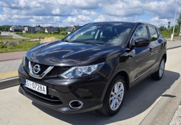 Nissan Qashqai II Crossover 1.2 DIG-T 115KM 2014 Nissan Qashqai Nissan Qashqai II 1,2 DIG-T 116 KM Acenta Serwisowany Kamer, zdjęcie 1