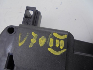 ПРИВОД ЗАСЛОНКИ ТОПЛИВОНАЛИВНОЙ ЗАПРАВКИ 861131-36 V70 III