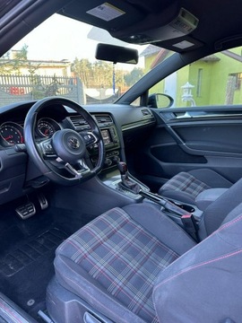 Volkswagen Golf VII GTI 3d 2.0 TSI 230KM 2015 Volkswagen Golf VII GTI, zdjęcie 16