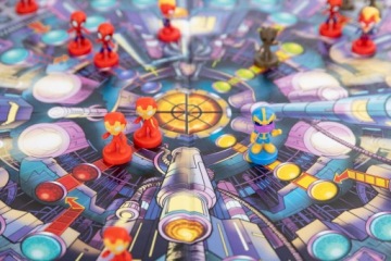 CARTAMUNDI ИГРА MARVEL AVENGERS ГОНКИ ДОМОЙ МУЛЬТИ