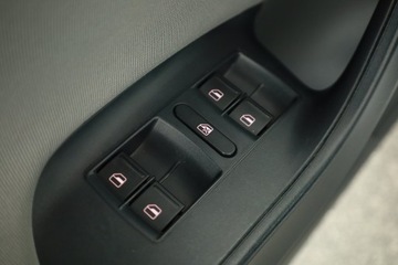 Seat Ibiza IV Hatchback 5d Facelifting 1.2 TSI 105KM 2015 Seat Ibiza 1.2 TSI, Salon Polska, Serwis ASO, zdjęcie 13