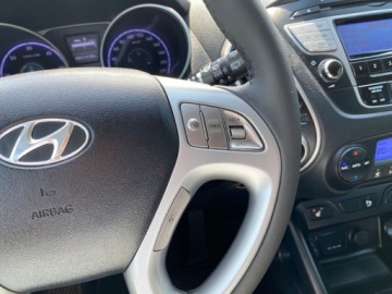 Hyundai ix35 SUV 1.7 CRDi 115KM 2011 Hyundai ix35 KLIMATYZACJA SKORY GRZANE FOTELE PARKTRONIC TEMPOMAT PELEN SE, zdjęcie 13