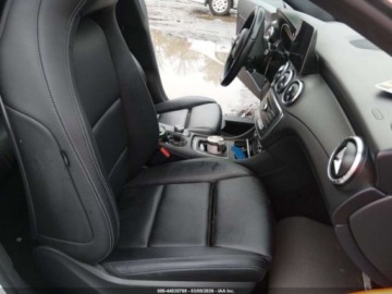 Mercedes CLA C118/X118 2019 Mercedes-Benz CLA 2019 r., 2,0L 4 MATIC 2.0 Benzyna 208KM, zdjęcie 7