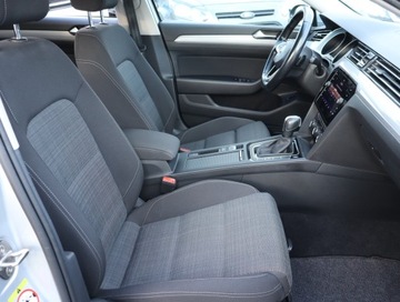 Volkswagen Passat B8 Limousine Facelifting 1.5 TSI EVO 150KM 2019 VW Passat 1.5 TSI, Salon Polska, Automat, Navi, zdjęcie 8