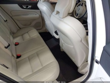 Volvo S60 III 2024 Volvo S60 Recharge Plug-In Hybrid T8 Core Dark Theme 2024 2.0l 2.0 Hybryda, zdjęcie 12