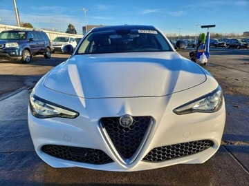 Alfa Romeo Giulia II Sedan 2.0 TBi 280KM 2018 Alfa Romeo Giulia Q4 2018 2.0 Benzyna 280KM, zdjęcie 5