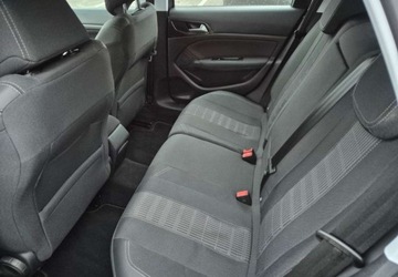 Peugeot 308 II SW Facelifting 1.2 PureTech 130KM 2019 Peugeot 308 Peugeot 308 II rok 2019 ZAREJESTROWANY, zdjęcie 18