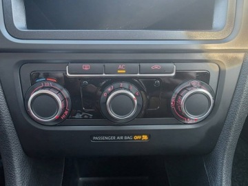 Volkswagen Golf VI Variant 1.6 TDI-CR DPF 105KM 2009 Volkswagen Golf 1.6 TDI 105 KM, Klimatyzacja,, zdjęcie 16