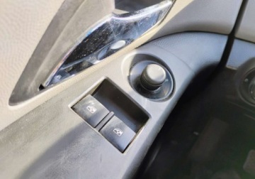 Chevrolet Cruze Sedan 1.8 16V DOHC 141KM 2013 Chevrolet Cruze 2013r, 1.8 Benzyna LPG. Lekko uszkodzony prawy tyl. Jezdz, zdjęcie 9