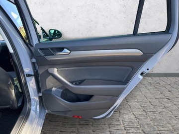 Volkswagen Passat B8 Variant Facelifting 2.0 TDI SCR 150KM 2022 Volkswagen Passat B8 2.0 TDI EVO Essence 2.0 TDI 1, zdjęcie 38