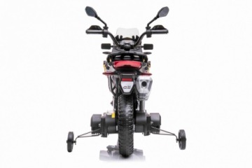 Большой мотоцикл BMW F850 GS с питанием от светодиодной батареи EVA мощностью 2x35 Вт.