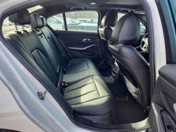 BMW Seria 3 G20-G21 Limuzyna 2.0 330i 258KM 2022 BMW Seria 3 2022 BMW 330XI 2.0 Benzyna 258KM, zdjęcie 10