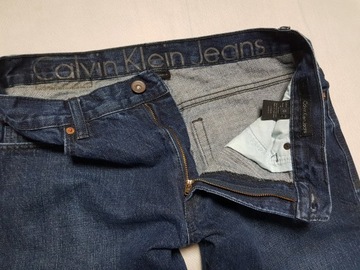 CALVIN KLEIN - STRAIGHT W33L32 pas 88 cm ideał