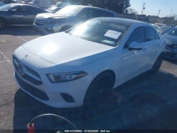 Mercedes Klasa A W177/V177 2020 Mercedes-Benz Klasa A 2020r., A220, od ubezpieczalni 2.0 Benzyna 188KM, zdjęcie 2