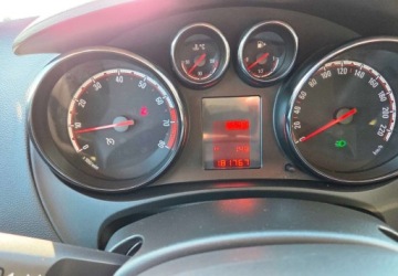 Opel Meriva II Mikrovan 1.4 Twinport ECOTEC 100KM 2011 Opel Meriva 1,4 Ben 101 km 1.4 Benzyna 101KM, zdjęcie 9