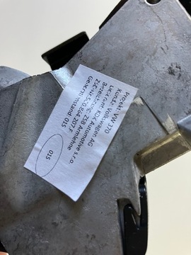 LOKETNÍ OPĚRKA GOLF VII 7 5G0864207F