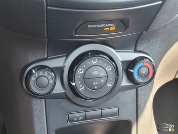 Ford Fiesta VII Hatchback 3d Facelifting 1.0 EcoBoost 100KM 2016 Ford Fiesta 1.0Ecoboost 100KM 2016r 94TysKm Led Bluetooth Bez wkladu finan, zdjęcie 27