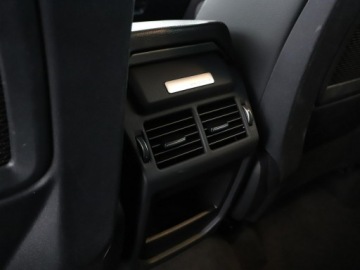 Land Rover Range Rover Evoque I SUV 5d Facelifting 2.0D TD4 150KM 2018 Land Rover Range Rover Evoque 2.0 Td4 Automat, zdjęcie 35