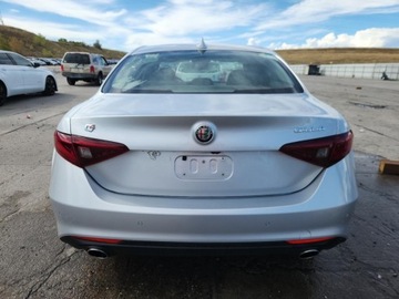 Alfa Romeo Giulia II Sedan 2.0 TBi 280KM 2017 Alfa Romeo Giulia Q4 2017 2.0 Benzyna 280KM, zdjęcie 9