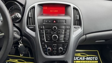 Opel Astra J Sports Tourer 1.4 Turbo ECOTEC 140KM 2012 Opel Astra Udokumentowany przebieg GWARANCJA 1.4 Benzyna 140KM, zdjęcie 33