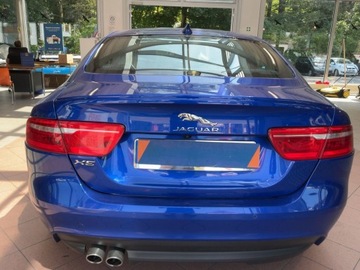 Jaguar XE Sedan 2.0 i4 180KM 2017 Jaguar XE 20d R-Sport, zdjęcie 6