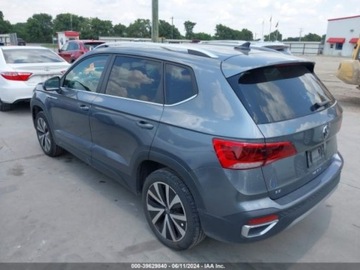 Volkswagen 2024 Volkswagen Inny TAOS, 2024r., 1.5L 1.5 Benzyna 158KM, zdjęcie 2
