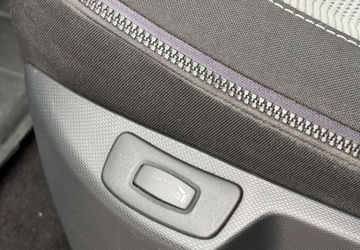 Renault Captur I Crossover 1.2 TCe EDC 120KM 2014 Renault Captur Renault Captur 1.2 TCe Intens EDC, zdjęcie 22