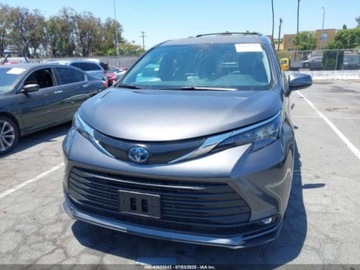 Toyota Sienna III 2025 Toyota Sienna XLE 2025 2.5l 2.5 Hybryda 245KM, zdjęcie 7
