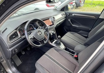 Volkswagen T-Roc I SUV 1.5 TSI ACT 150KM 2018 Volkswagen T-Roc 1.5BENZ. 150KM Xenon Led Navi Kamera Klima Parkasist Stan, zdjęcie 13