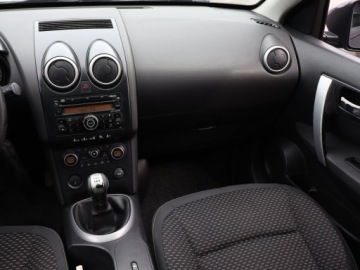 Nissan Qashqai I Crossover 1.6 115KM 2007 Nissan Qashqai 1.6, Klima, Klimatronic, Tempomat, zdjęcie 7