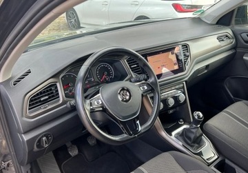 Volkswagen T-Roc I SUV 1.5 TSI ACT 150KM 2018 Volkswagen T-Roc 1.5BENZ. 150KM Xenon Led Navi Kamera Klima Parkasist Stan, zdjęcie 14