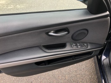 BMW Seria 3 E90-91-92-93 Touring E91 2.0 318i 129KM 2006 BMW 318i XENON KLIMA ALU HAK GRZANE FOTELE IDEALNY STAN Z NIEMIEC, zdjęcie 15