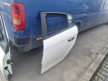DVEŘE LEVÉ ZADNÍ FIAT BRAVO II BÍLÉ