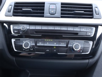 BMW Seria 3 F30-F31-F34 Touring Facelifting 1.5 318i 136KM 2017 BMW 3 318 i, Salon Polska, Serwis ASO, Klima, zdjęcie 12