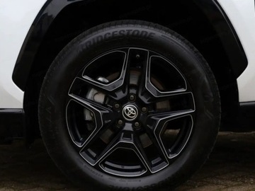 Toyota RAV4 V SUV Plug-In Facelifting 2.5 Hybrid Dynamic Force 306KM 2025 Od ręki - GR Sport 2.5 Plug-In Hybrid 306KM | Podgrzewane fotele!, zdjęcie 10