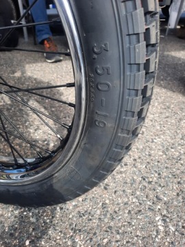 Шина DUNLOP 3,50-19 BMW R4 R5 R35 R42 R62 R11 R12 R51 R71 NSU OSL ZUNDAPP