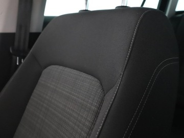 Volkswagen Passat B8 Variant Facelifting 2.0 TDI SCR 150KM 2020 Volkswagen Passat DSG full LED navi klima auto (3, zdjęcie 31