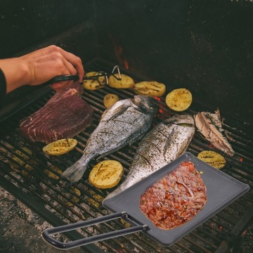 PATELNIE GRILLOWE PANELE DO ZEWNĘTRZNEGO KWADRATOWE Z NIEPRZYWIERAJĄCĄ POWIERZCHNIĄ