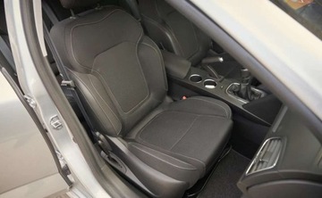 Renault Megane IV Hatchback 5d  Facelifting 1.3 TCe 140KM 2021 Renault Megane Renault Megane 1.3 TCe FAP Intens 1.3 Benzyna 140KM, zdjęcie 10