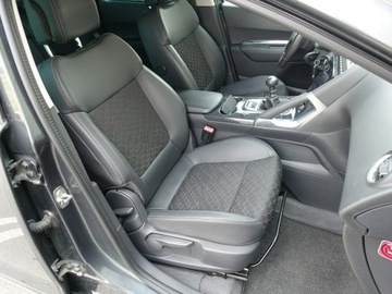 Peugeot 3008 I Crossover Facelifting 1.6 BlueHDi 120KM 2016 Peugeot 3008 1.6 Blu Hdi/120KM, zdjęcie 18