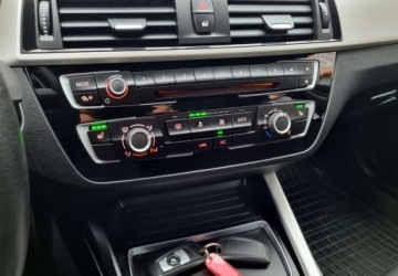 BMW Seria 1 F20-F21 Hatchback 5d Facelifting 2015 116i 109KM 2017 BMW Seria 1 116i 1,5 109KM Benzyna 6-Biegow Serwis 1.5 Benzyna 109KM, zdjęcie 30