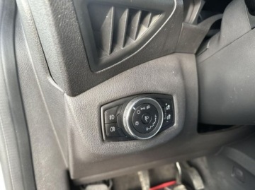 Ford Tourneo Connect II Standard 1.0 Ecoboost 100KM 2015 Ford Tourneo Connect Ford Tourneo Connect 1.0 EcoBoost Trend VAT Marza G, zdjęcie 18