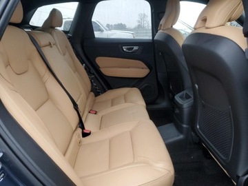 Volvo XC60 II Crossover Plug-In Facelifting 2.0 T8 455KM 2023 Volvo XC 60 Ultimate 2023 2.0l 2.0 Hybryda 455KM, zdjęcie 11