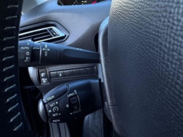 Peugeot 308 II SW Facelifting 1.2 PureTech 130KM 2019 Peugeot 308 1.2 PureTech 130 GPF Stop &amp; Start Active Business-Paket 2019r, zdjęcie 20