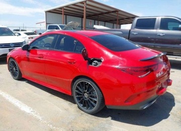 Mercedes CLA C118/X118 2020 Mercedes-Benz CLA 2020, 2.0L, porysowany lakier 2.0 Benzyna 221KM, zdjęcie 7