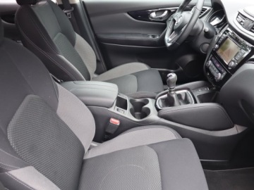 Nissan Qashqai II Crossover Facelifting 1.3 DIG-T  160KM 2020 Nissan Qashqai 1.3 DIG-T, Salon Polska, zdjęcie 8